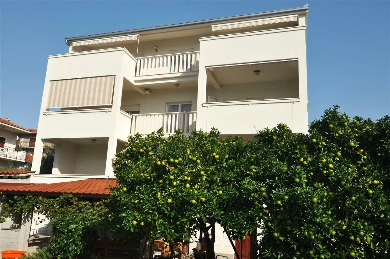 T&T Sea View Apartments Trogir
